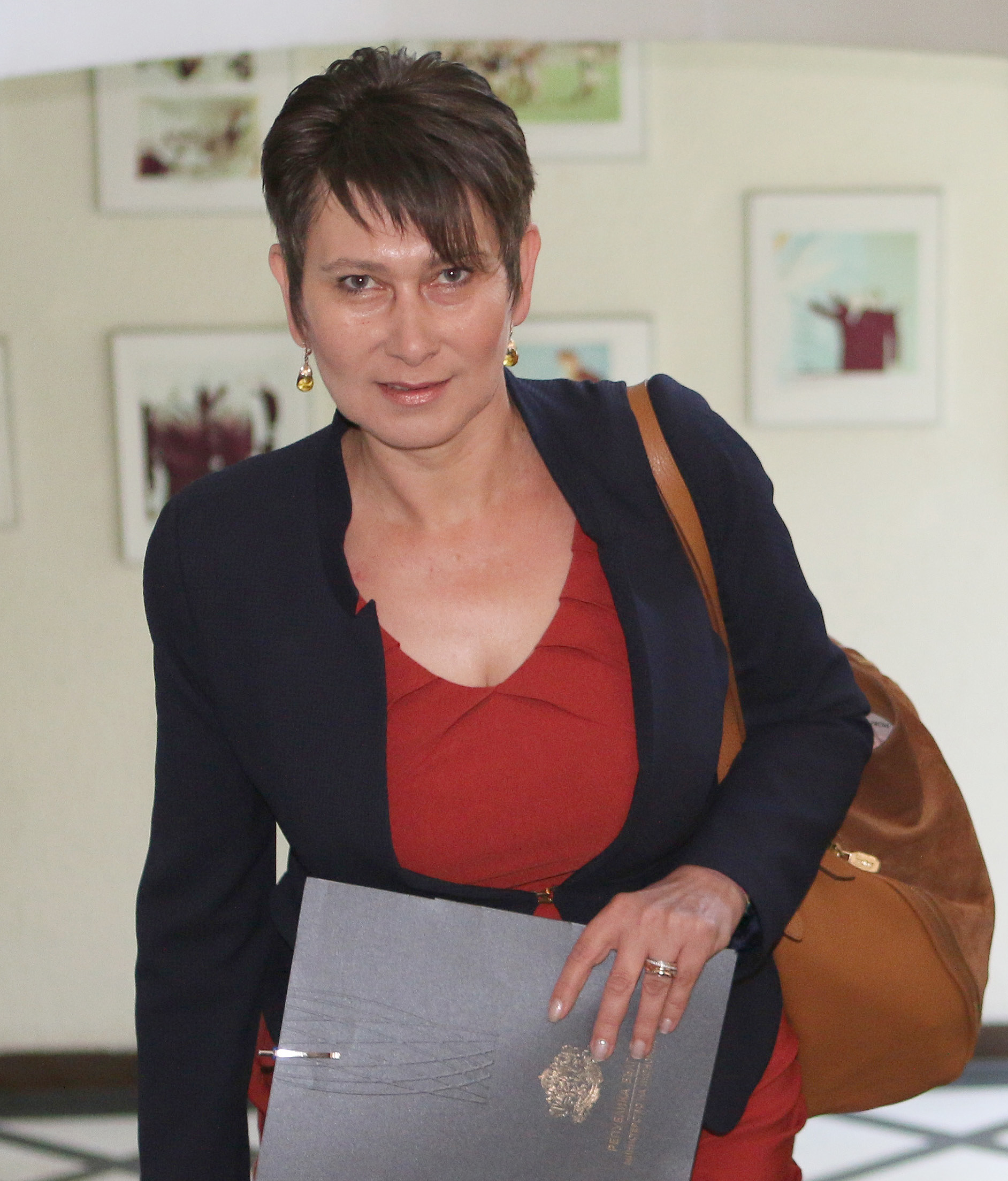 Даниела Везиева