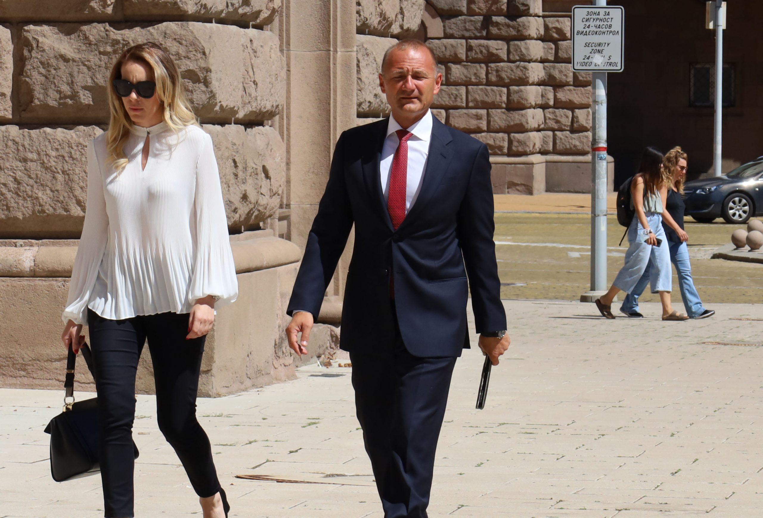 Служебен кабинет служебно правителство Росен Христов