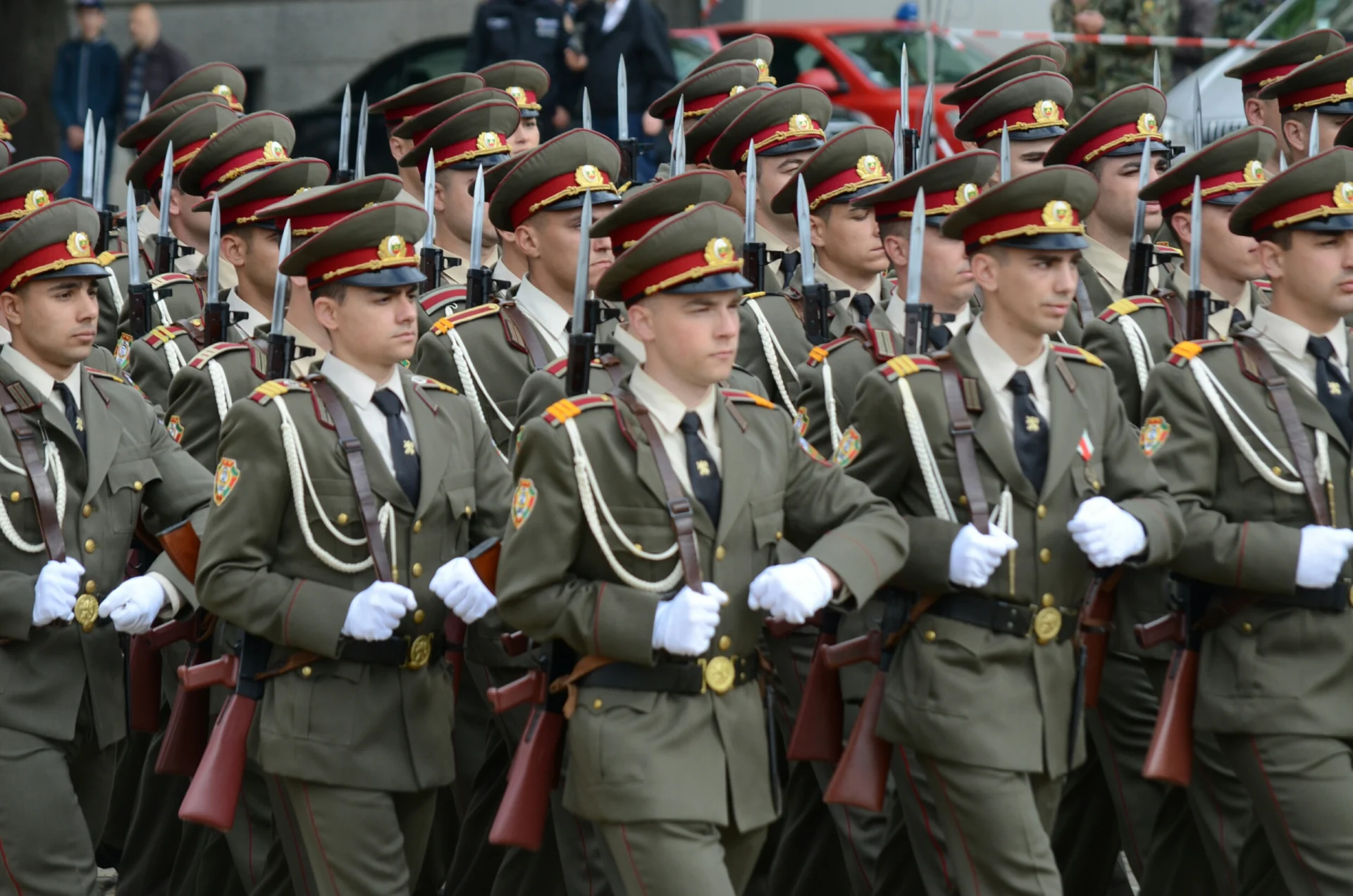 6 май парад военен Гергьовден