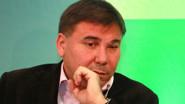 Иван Кръстев