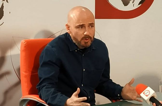 Доц. Петър Чолаков