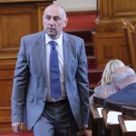 Парламент Любомир Каримански