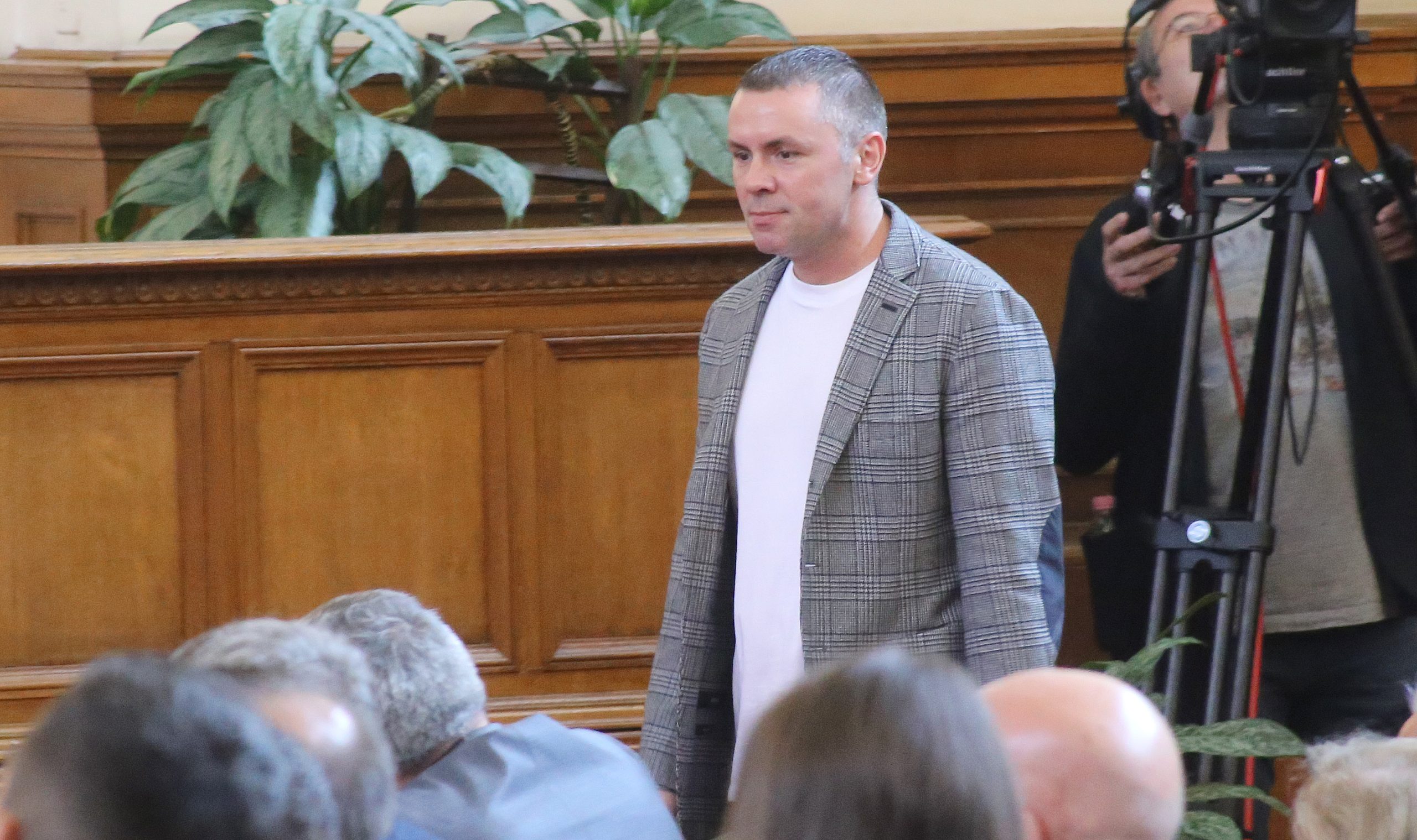 Парламент Христо Петров