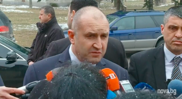 Румен Радев