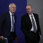 Министерски съветПод председателството на вицепремиера Зинаида Златанова в сградата на Министерския съвет се проведе заседание на Националния съвет за тристранно сътрудничество.Социалните партньори обсъдиха проект на постановление за изменение и допълнение на Правилника за устройството и организацията на работа на медицинските експертизи. Бяха дискутирани и постъпилите предложения за промени в Кодекса на трудаВасил ВелевЦветан Симеонов - БТПП