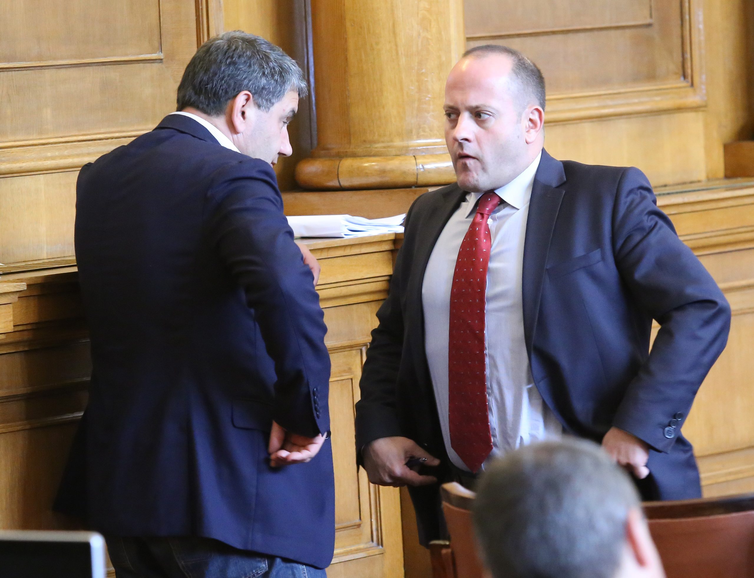 Парламент Димитър Байрактаров Радан Кънев