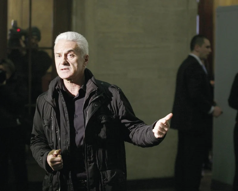 Волен Сидеров държи ключа за следващото правителство.