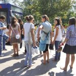 Фондове прихващат подобни боси (и за живота) ученички