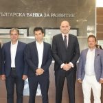 Кирил Петков и новите членове на Управителния и Надзорния съвет на банката.