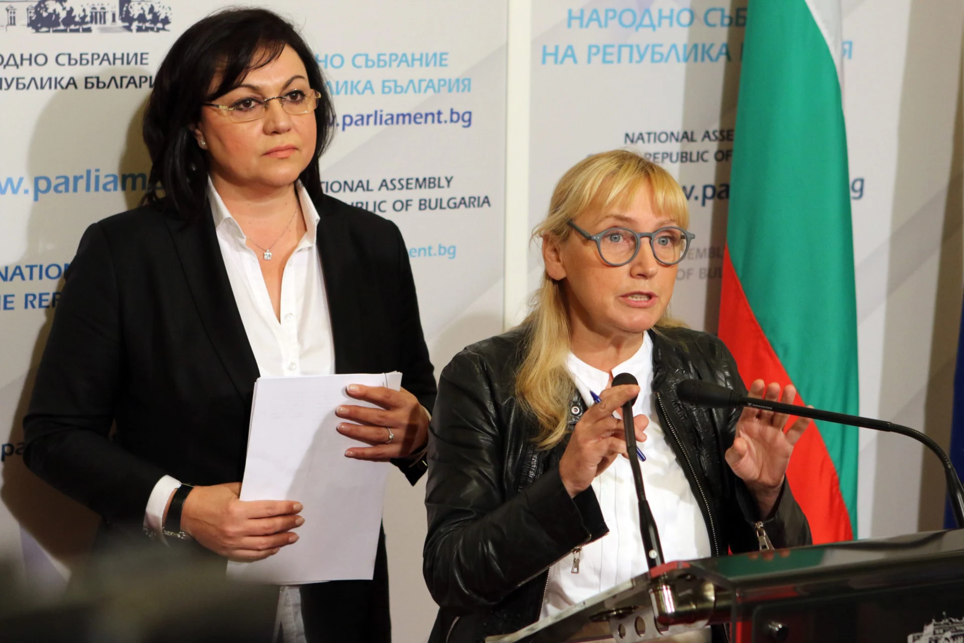 Парламент Корнелия Нинова Елена Йончева