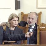На обвиненията на опозицията за дефектите в Бюджет 2012-а министрите отвърнаха с мълчание.