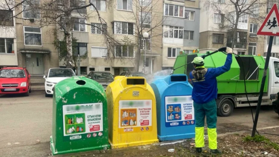 "Екобулпак" спира събирането на цветните контейнери в 16 столични района