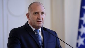 Радев е убеден, че правителството и парламентът направят необходимото, за да се присъединим към еврозоната