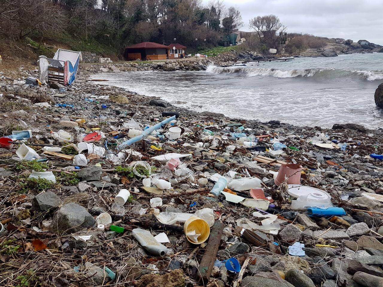 Кмет на павликенско село е бил пребит заради съставен акт за незаконно изхвърлени отпадъци