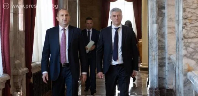 Президентът Румен Радев се срещна с кмета на Цариброд Владица Димитров
