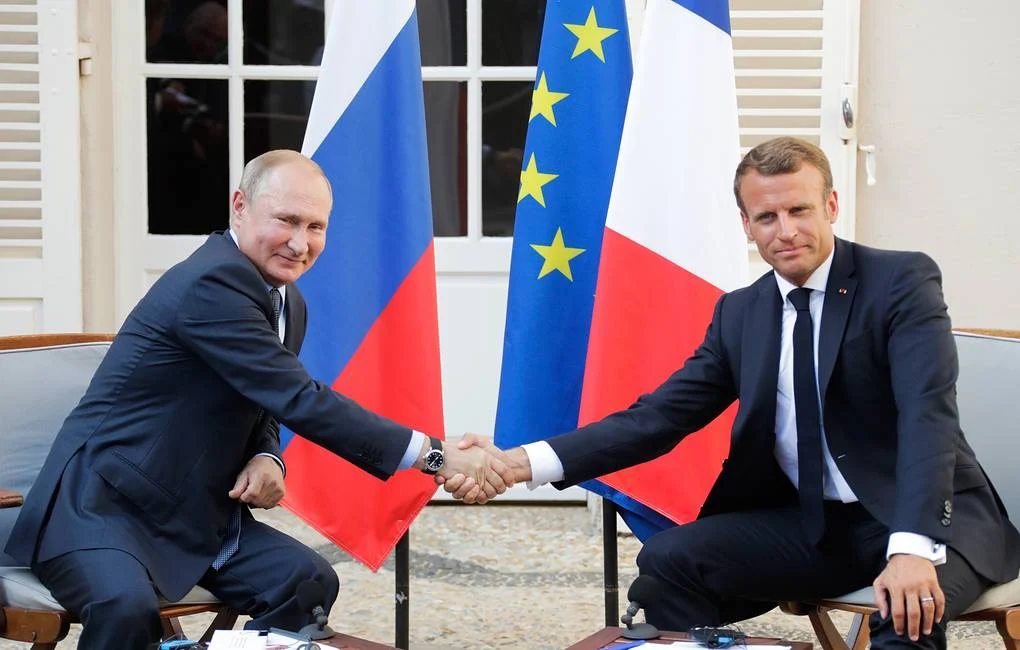 еманюел макрон владимир путин