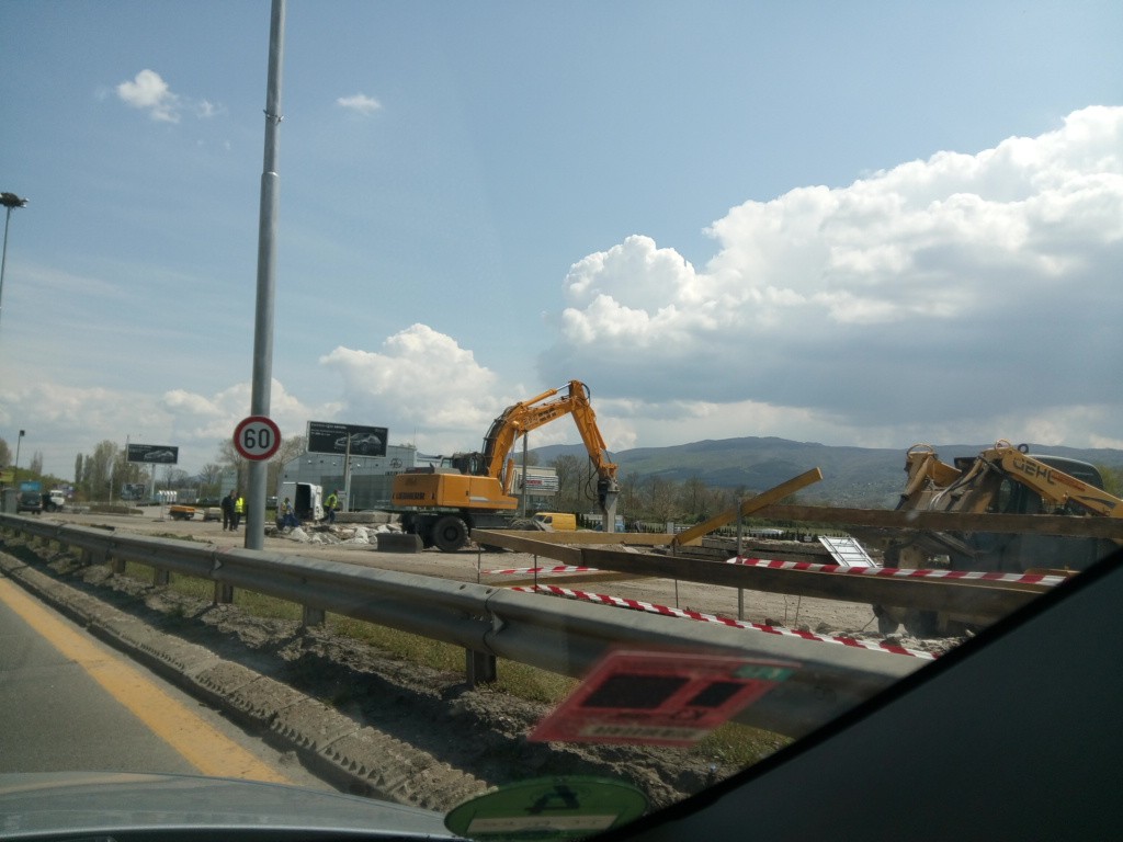 Ремонти на пътната настилка