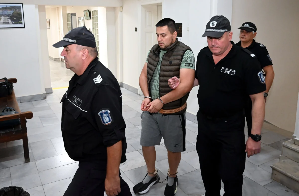Апелативният съд-Варна намали присъдата на мъж, удушил приятелката си