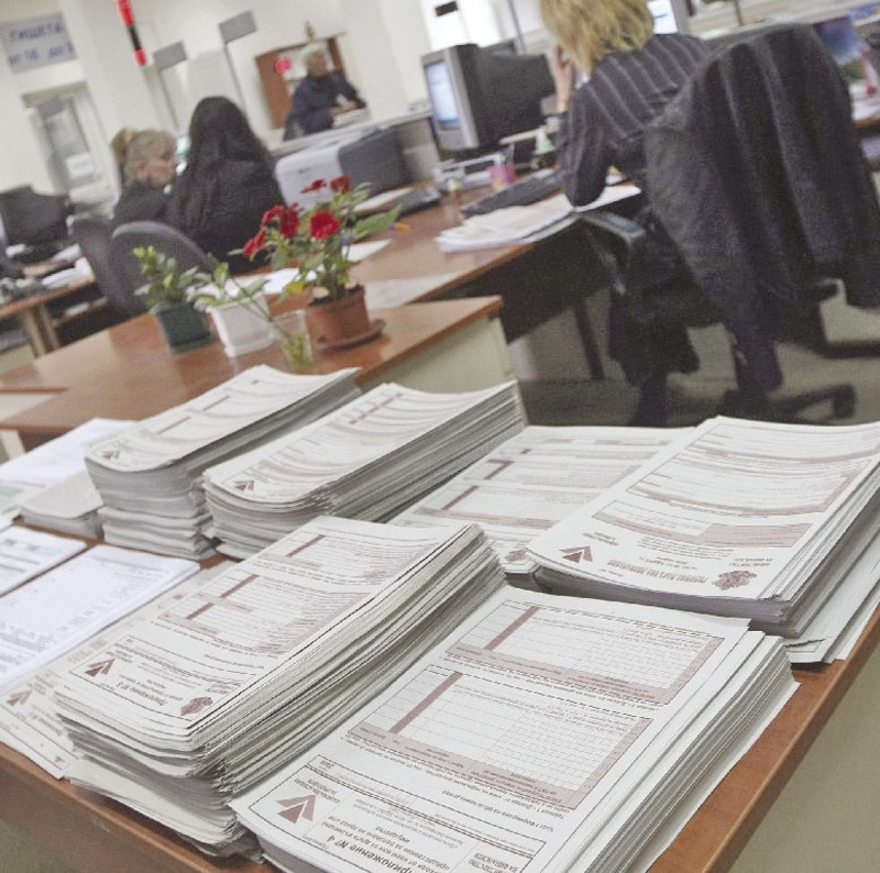 За хартията на държавната администрация се харчат милиони левове всяка година