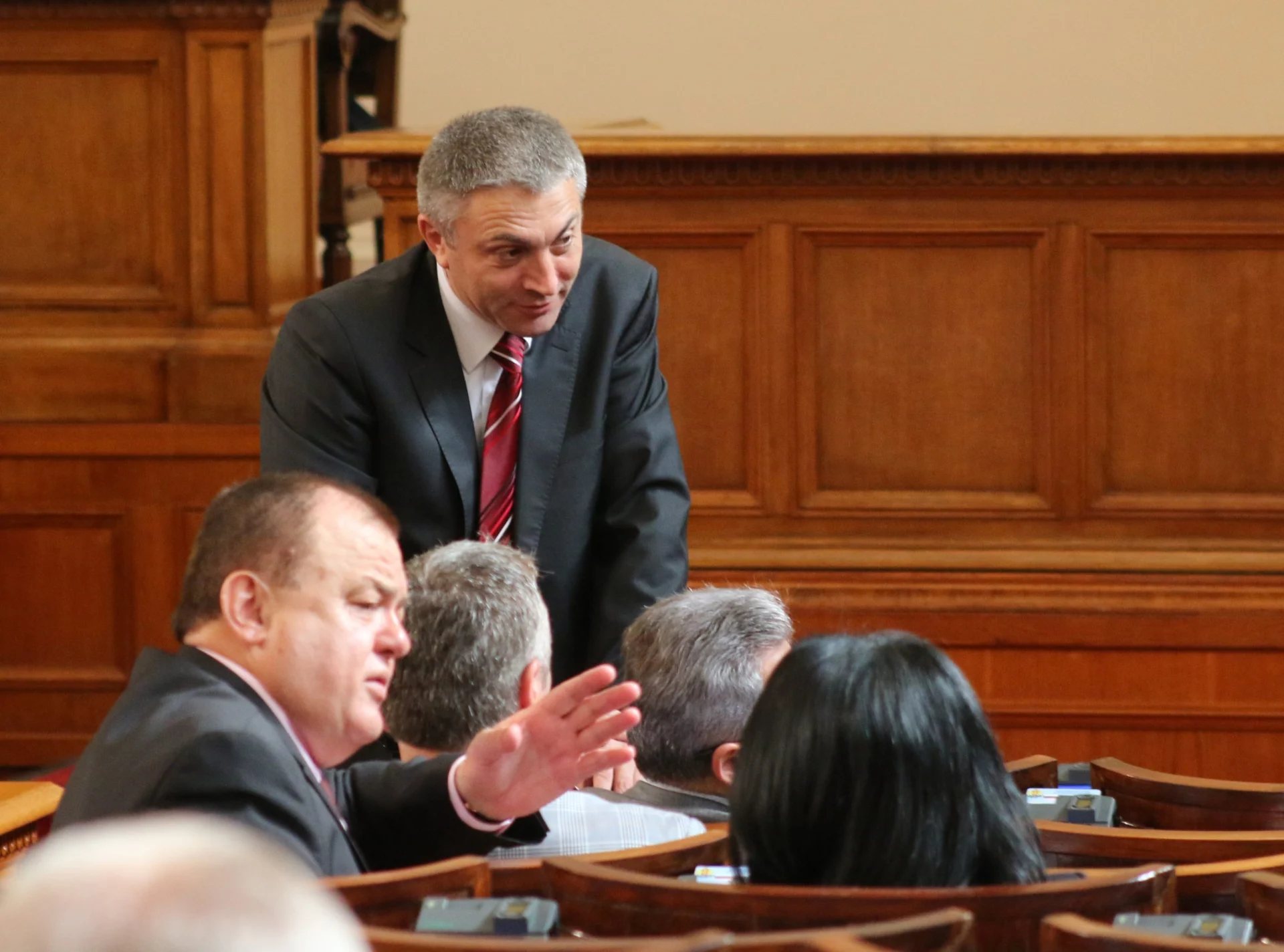 Парламент избор на нов председател на КФН Мустафа Карадайъ
