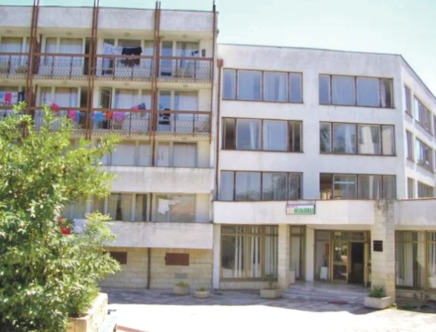 За почивната база “Мальовица” в Кранево се търси нов чорбаджия.