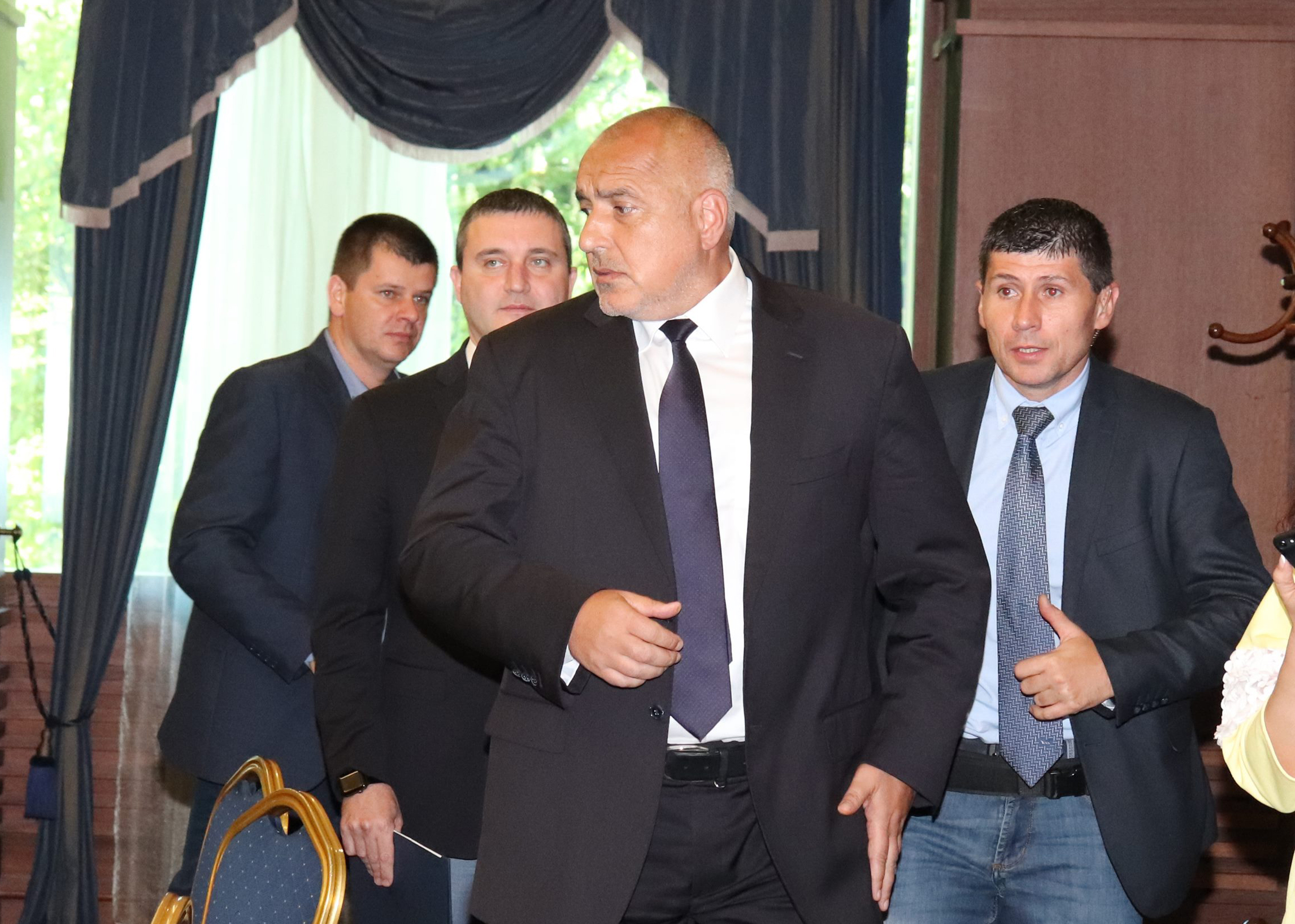 представянето на резултатите от проверки за незаконната търговия с цигари Бойко Борисов Сотир Цацаров Владислав Горанов