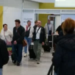 Първият самолет с българи от Дубай кацна във Варна