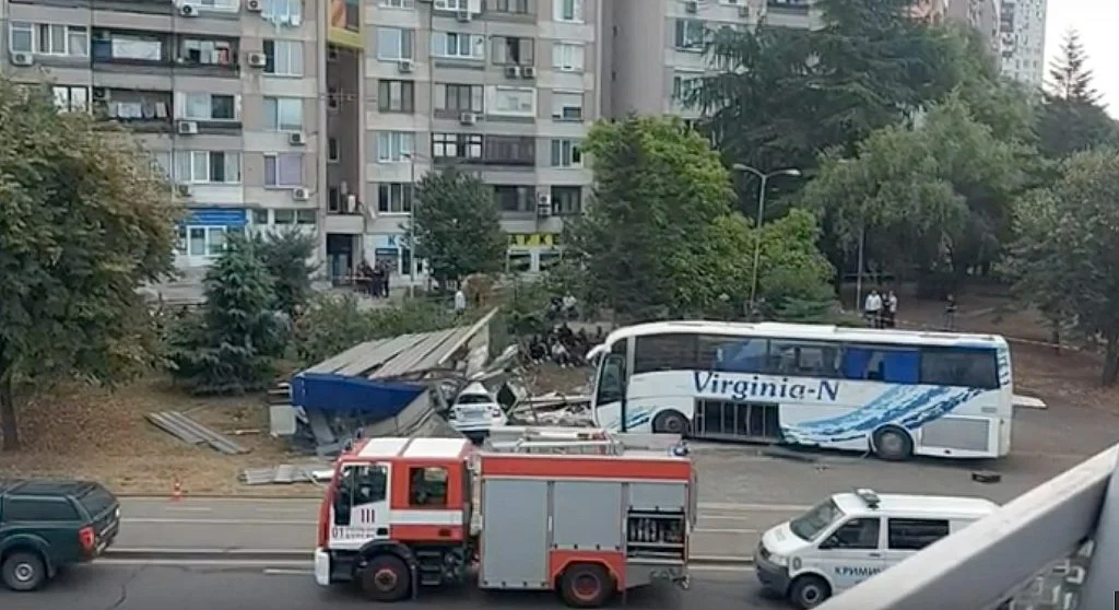 Автобус с мигранти катастрофа Бургас