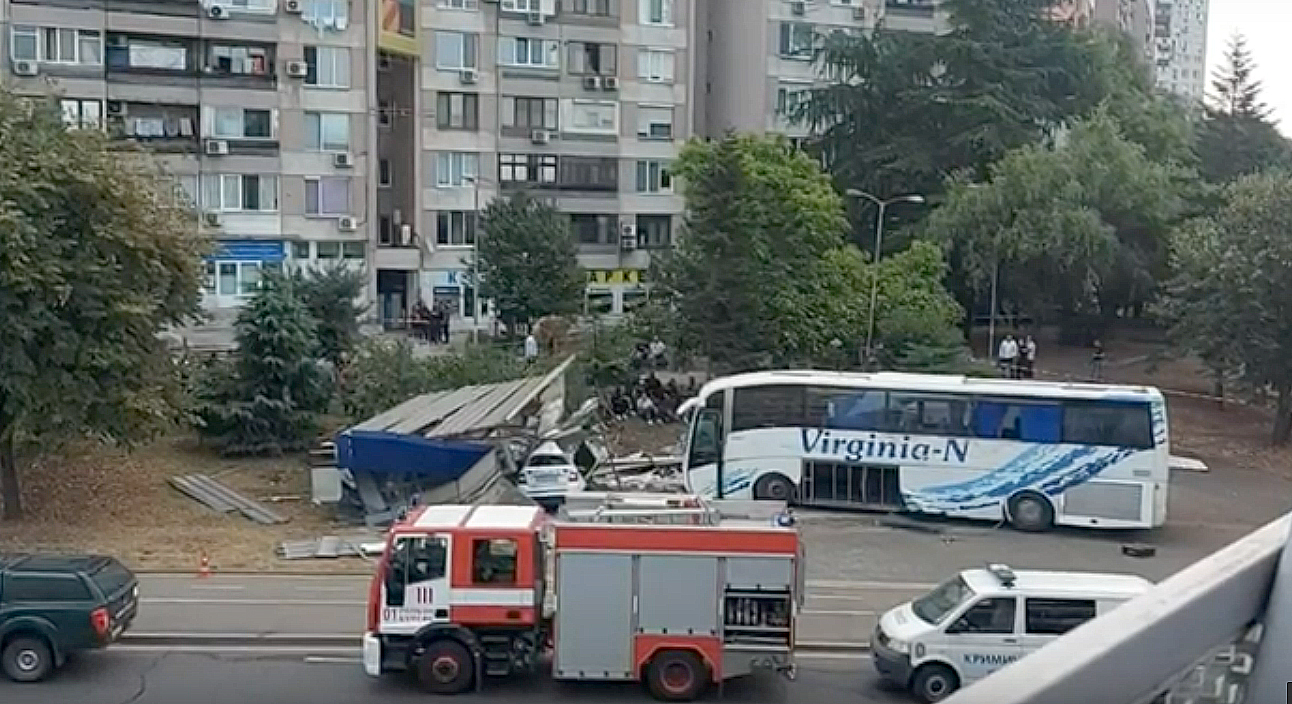 Автобус с мигранти катастрофа Бургас