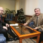 Министърът на младежта и спорта Красен Кралев прие посланика на Русия Н. Пр. Юрий Исаков във вторник. Двамата се договориха за провеждането на работни срещи на експертно ниво