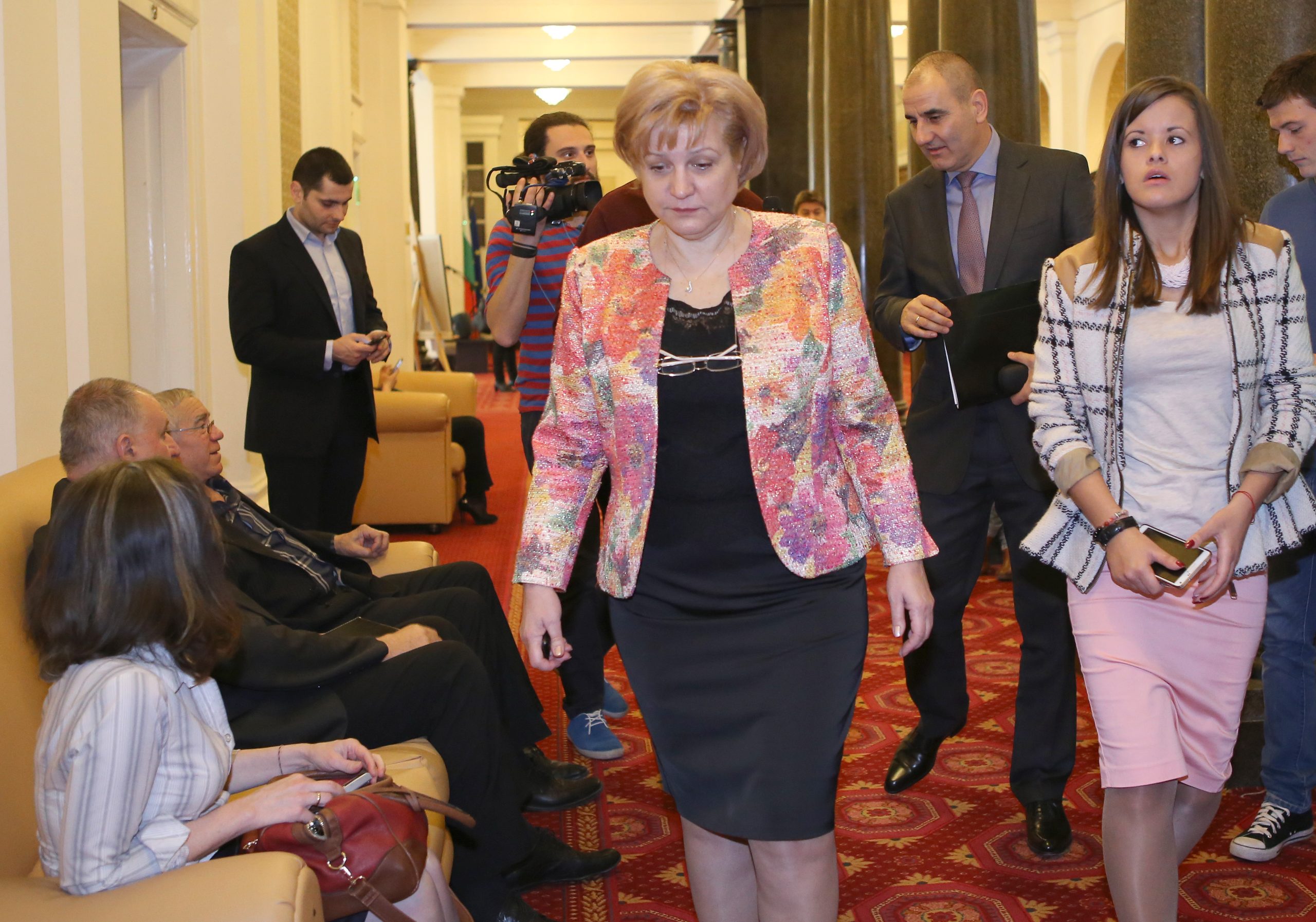Парламент Менда Стоянова Герб Цветан Цветанов Герб