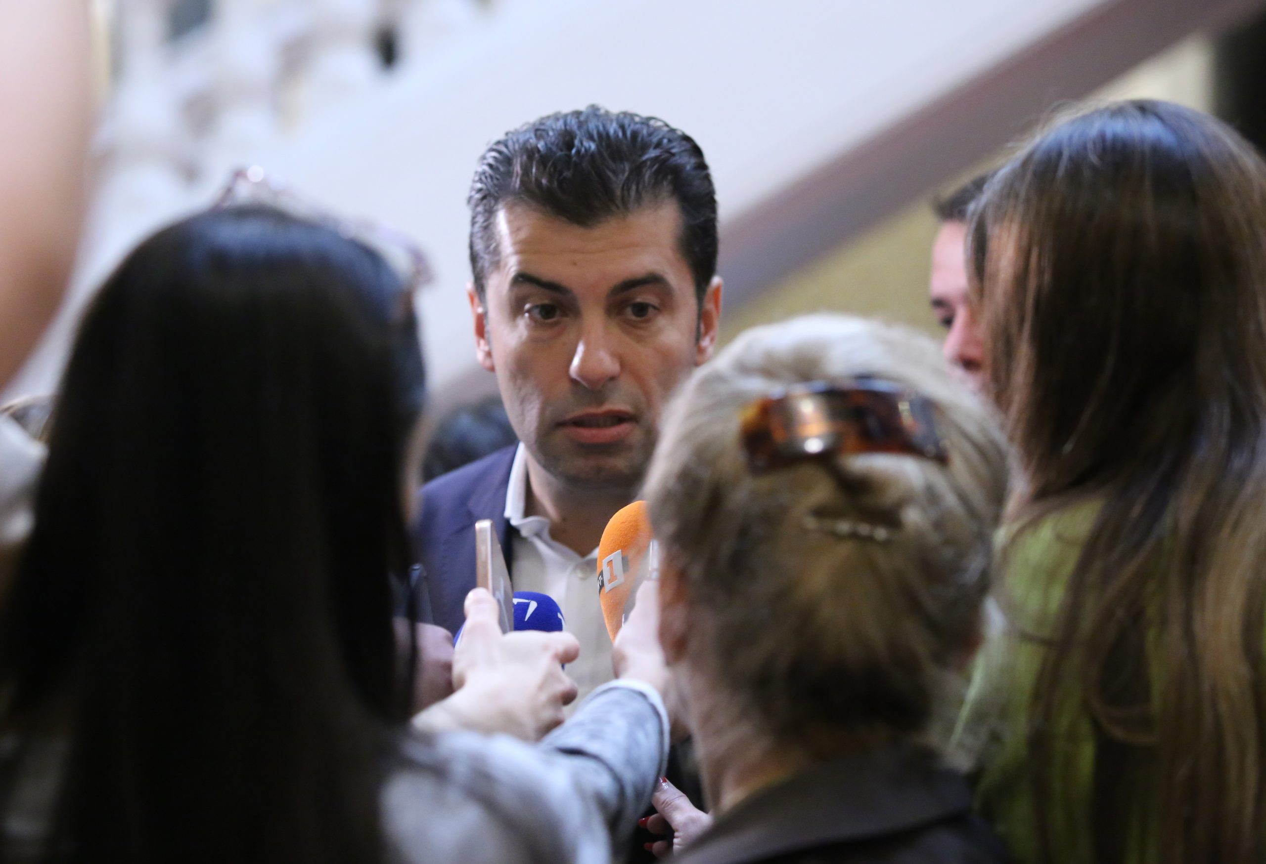 Парламент заседание Кирил Петков