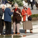 Пенсионери баби