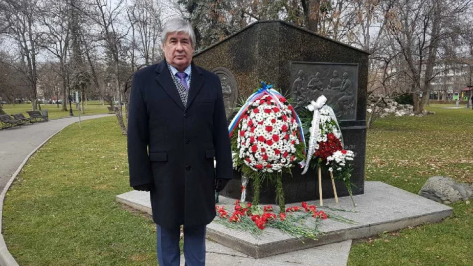 Анатолий Макаров