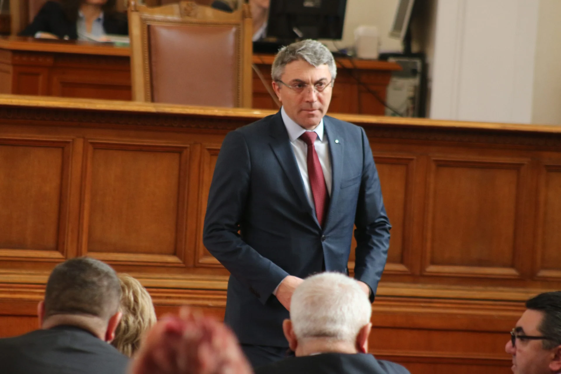 Парламент Мустафа Карадайъ