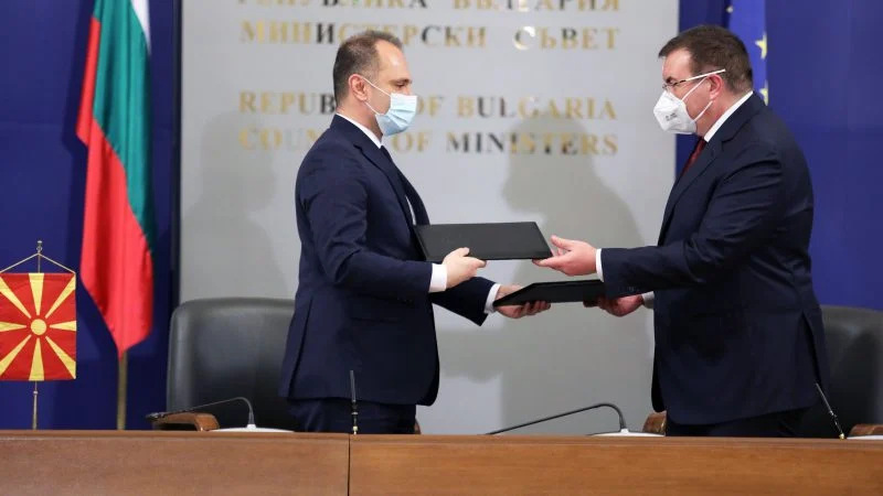 Здравните министри на България и Северна Македония