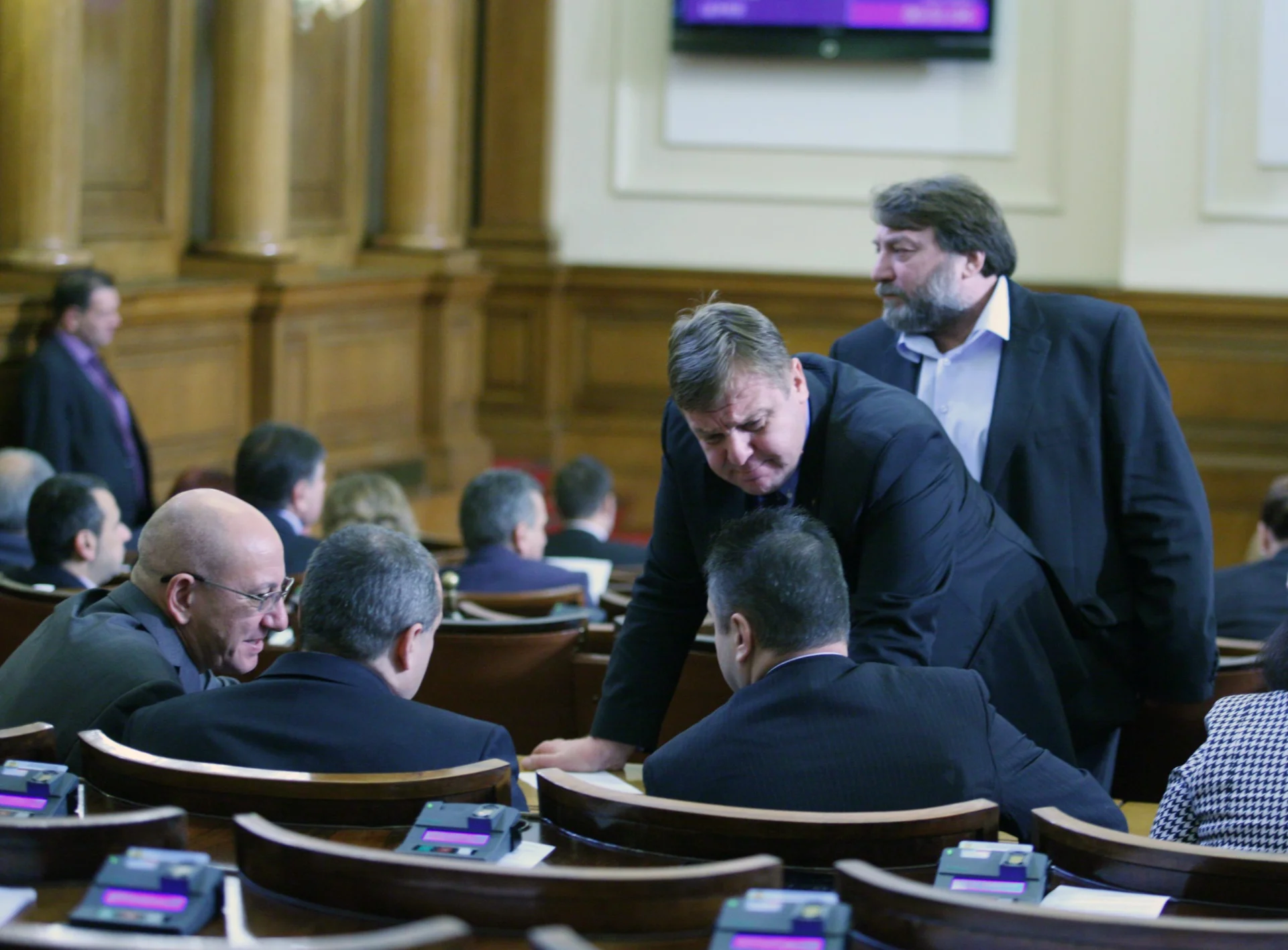 Парламент Емил Димитров Красимир Каракачанов