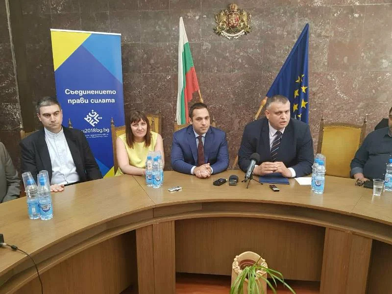 емил караниколов