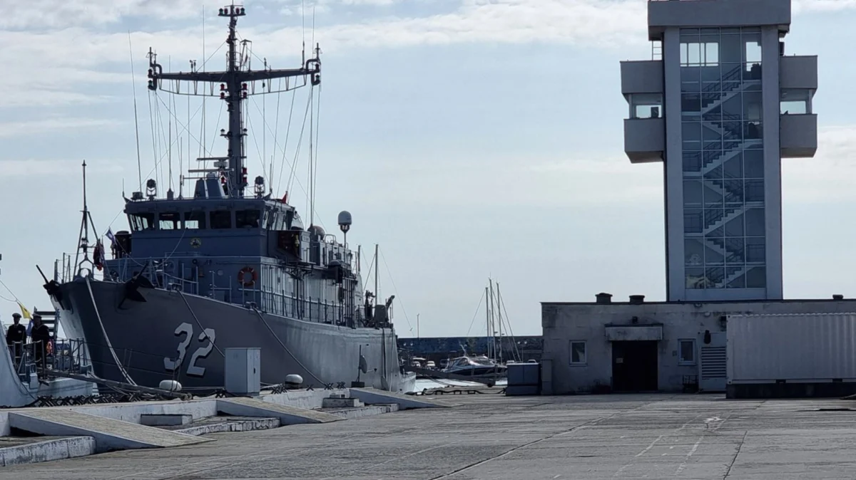 Договорихме противокорабен ракетен комплекс и 7 "минни ловци"