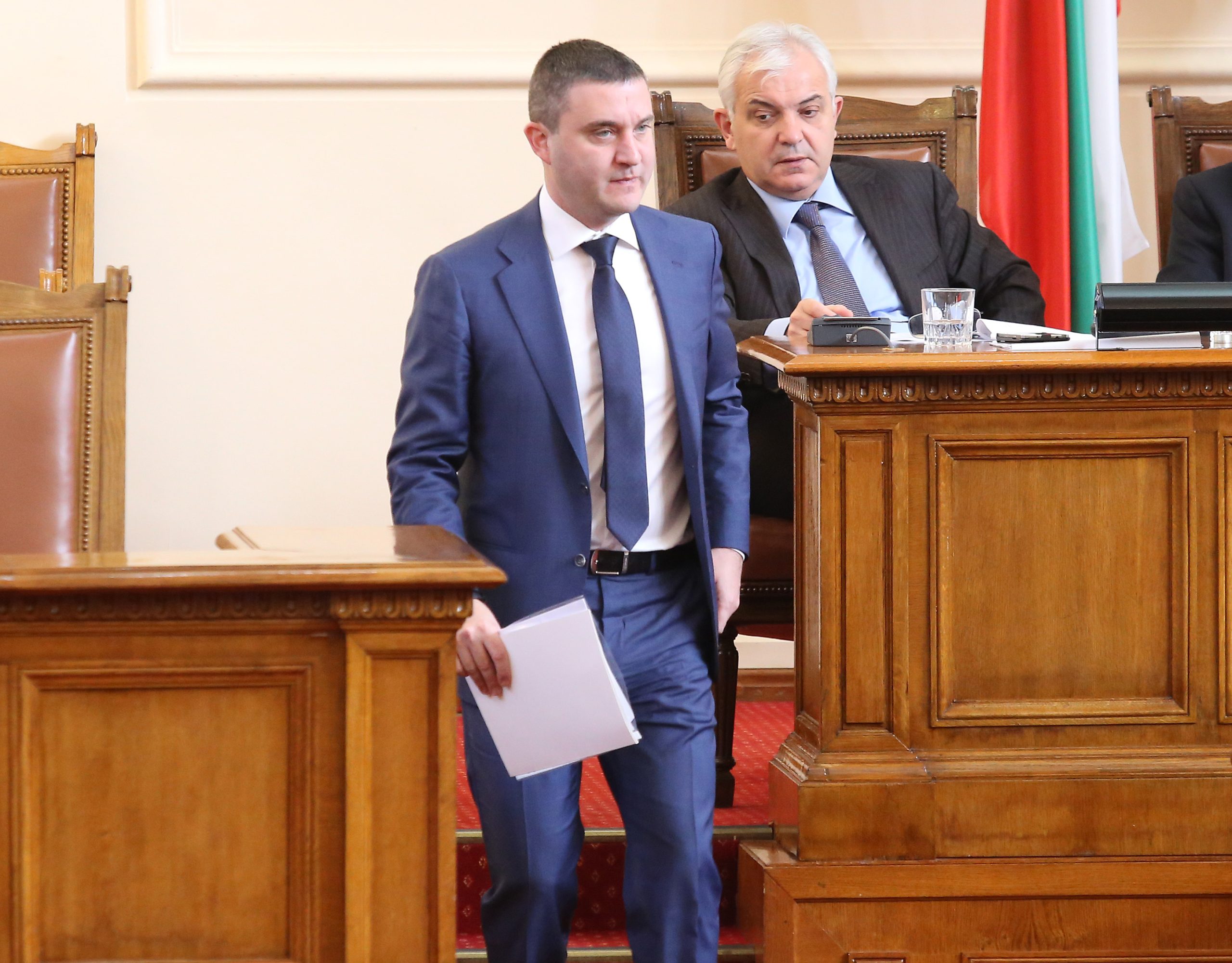 Парламент Владислав Горанов