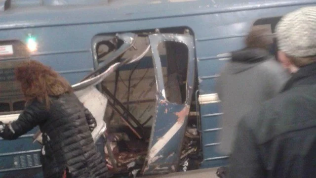 взрив метро петербург