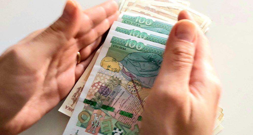 По-висок размер на целевите енергийни помощи за предстоящия отоплителен сезон 6 пари