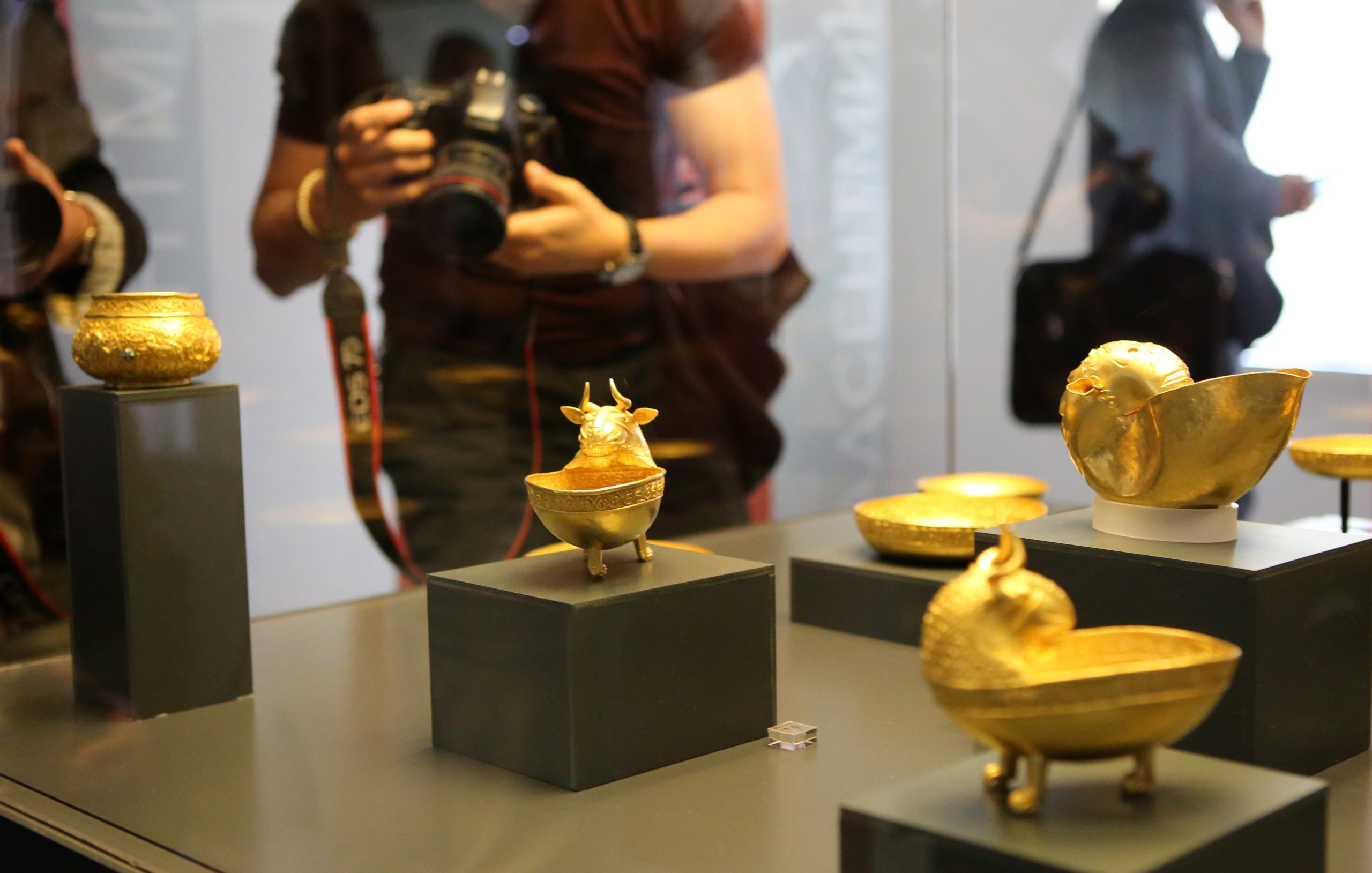 Националния археологически музей открива изложба "Златното съкровище от Надсентмиклош"