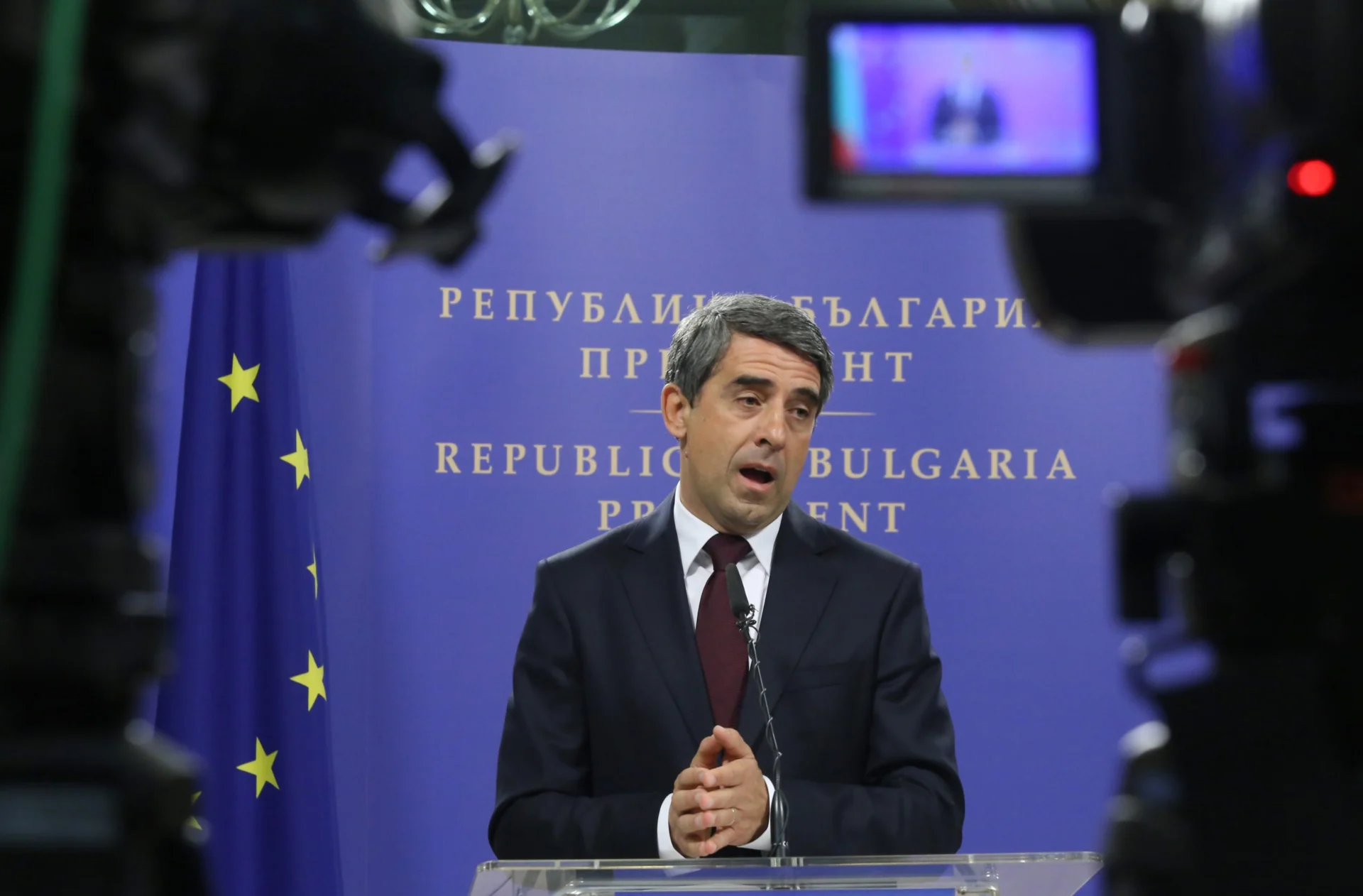 Росен Плевнелиев даде брифинг по повод окончателните резултати от провелия се на 25 октомври