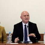 Министърът на образованието Галин Цоков (в средата).