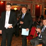 Валдис Домбровскис Томислав Дончев България в еврозоната въпроси и отговори