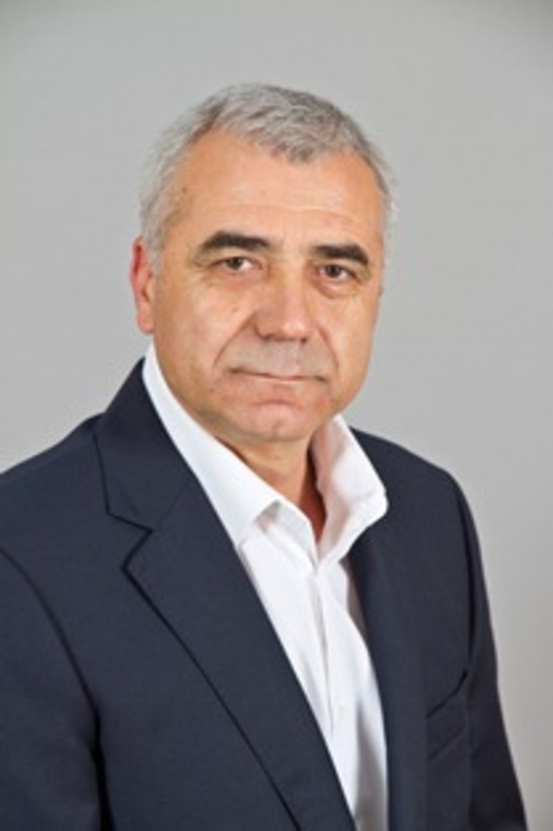 Андон Андонов