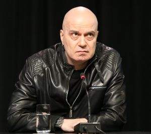 Според Слави Трифонов РСМ ще гледа ЕС „през крив макарон“, ако не промени отношението към България