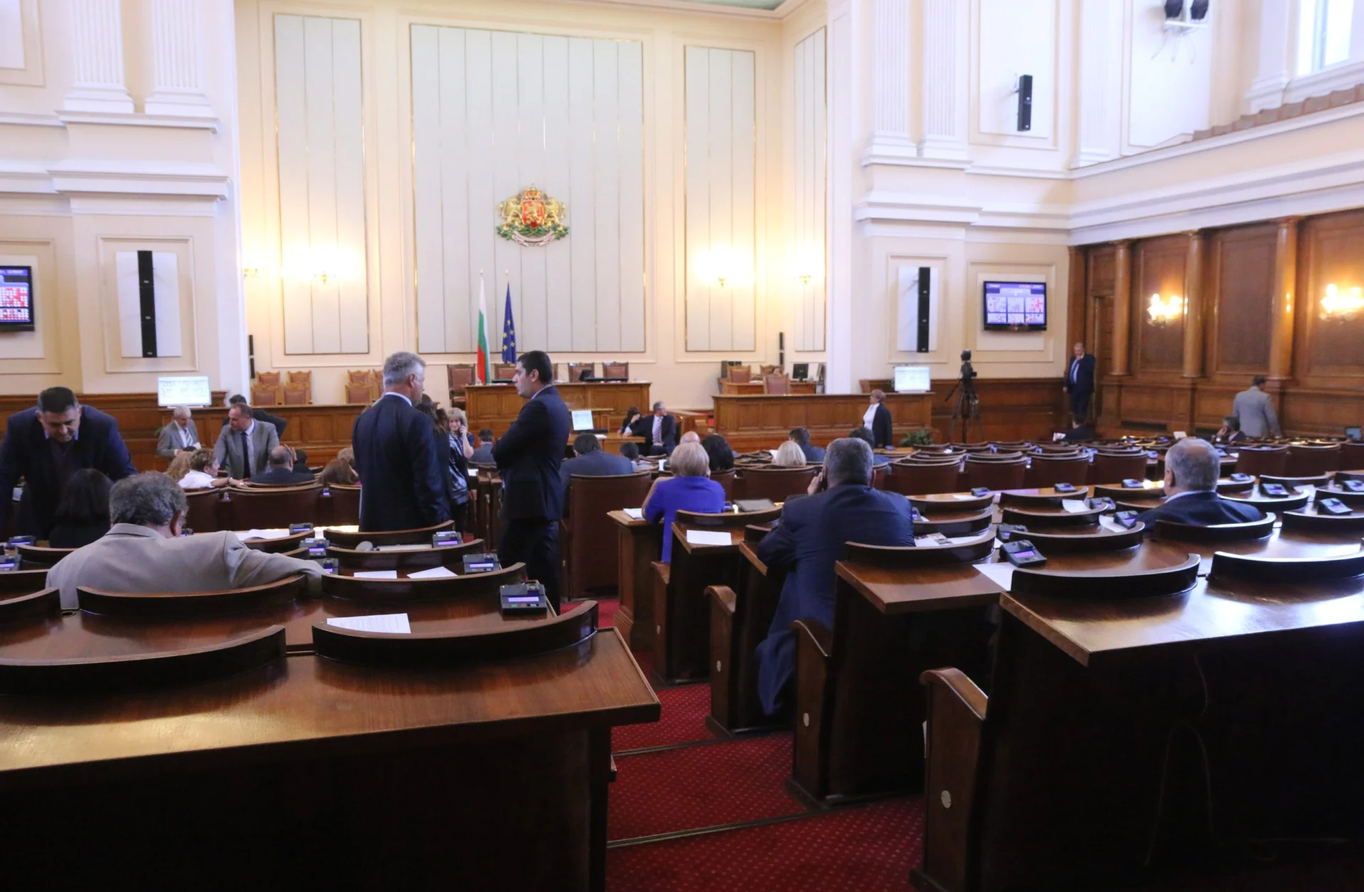 Парламент депутати заседание зала