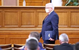 Парламент Кирил Ананиев